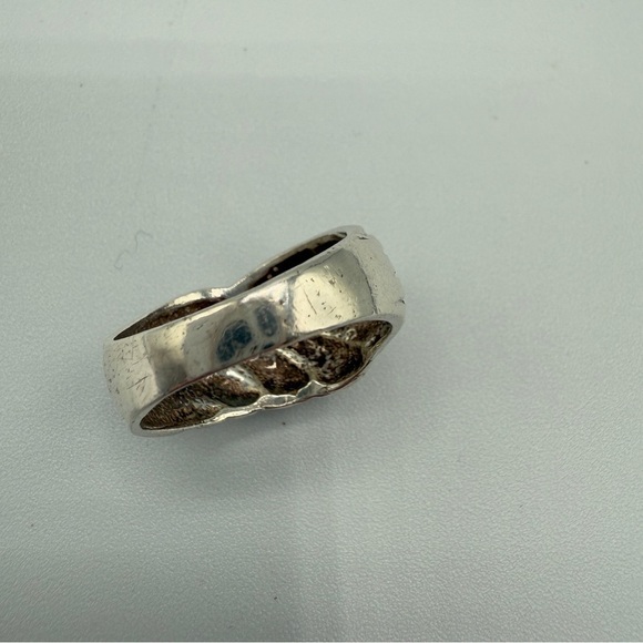 Silver Textured Ring Size 7.5 - Picture 13 of 14